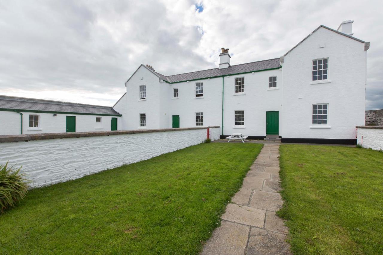 Galley Head Lightkeeper'S Houses Donoure Buitenkant foto